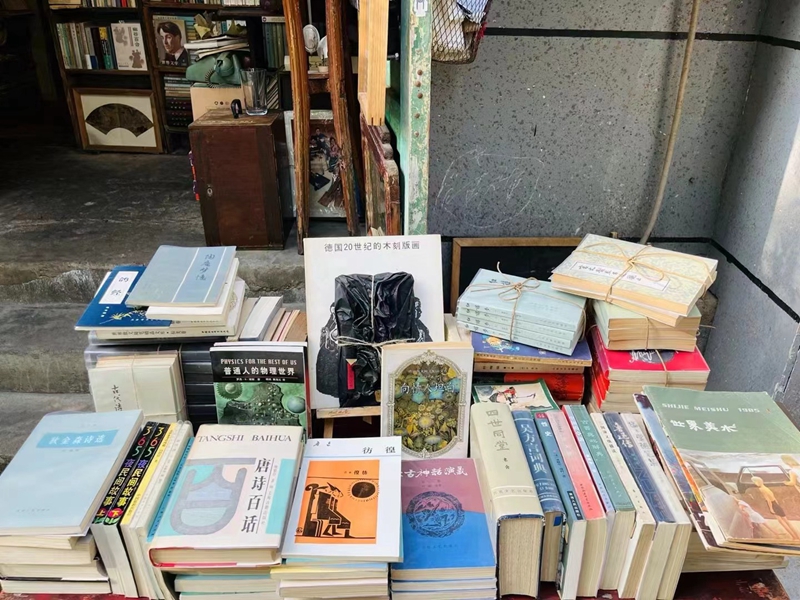 武汉又合书舍    图/店主肖南的“书店日记”
